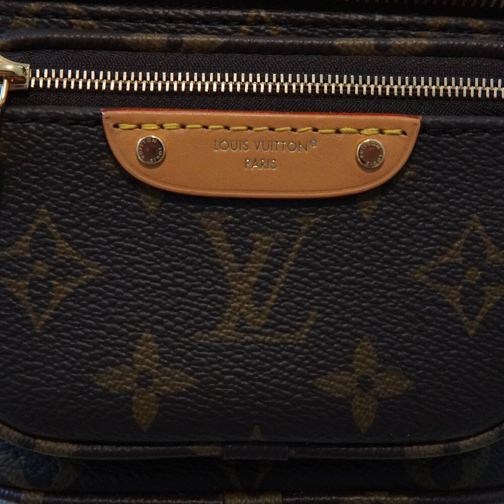 Louis Vuitton Mini Bum Bag LV in Monogram - Picture 3 of 16